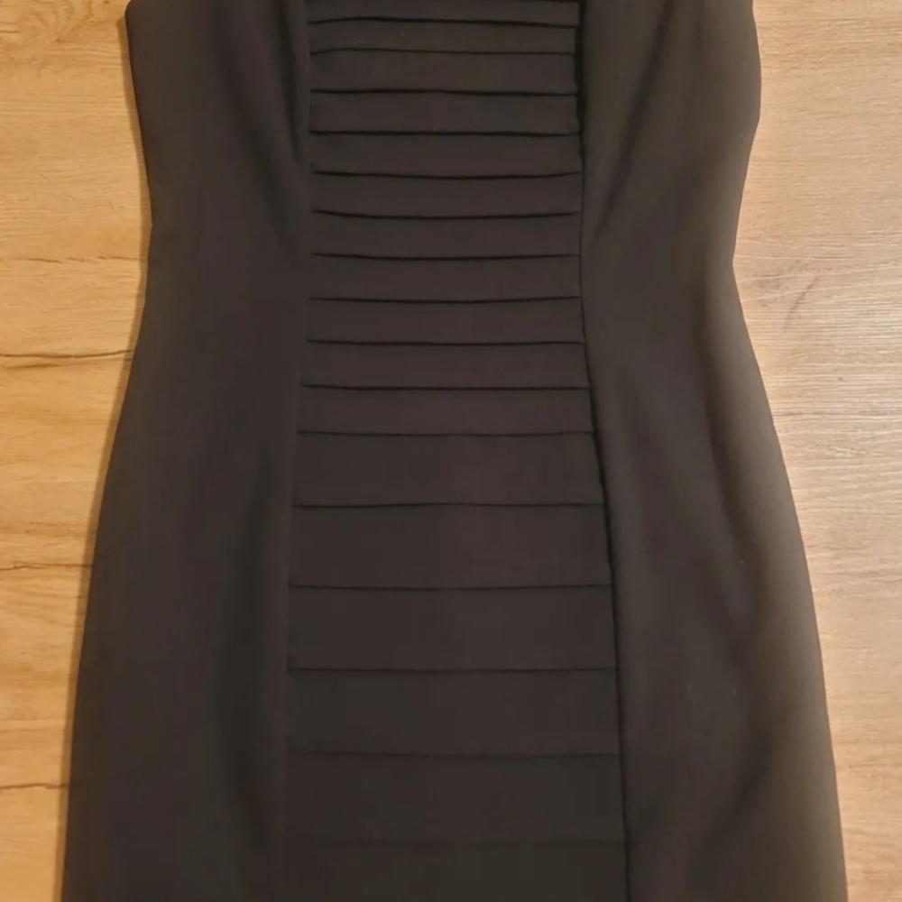 Women's sleeveless dress, Calvin Klein brand, size 6.
